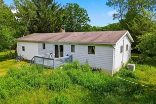2631 Mountain Rd, Jackson Twp, PA 18360 - Photo 4