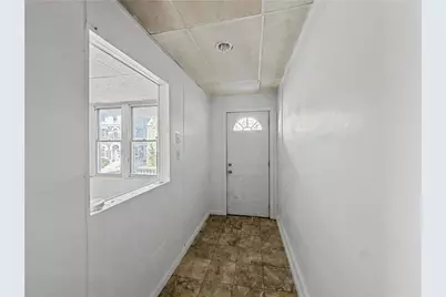 422 Carlton Avenue, Bethlehem City, PA 18015 - Photo 4