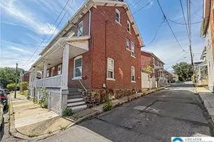 72 W Ettwein St, Bethlehem, PA 18018 - Photo 2