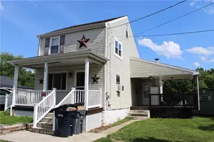24 School Row St, Pottsville, PA 17901 - Photo 2