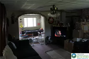 24 School Row St, Pottsville, PA 17901 - Photo 8