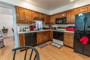 117 Stephanie Dr, Palmer Twp, PA 18045 - Photo 16