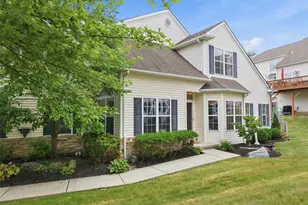 124 Willow Dr, Easton, PA 18045 - Photo 2