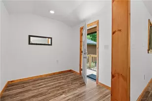 307 Timber Hill Rd, Price Twp, PA 18332 - Photo 6