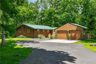 307 Timber Hill Rd, Price Twp, PA 18332 - Photo 1