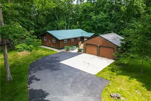 307 Timber Hill Rd, Price Twp, PA 18332 - Photo 2