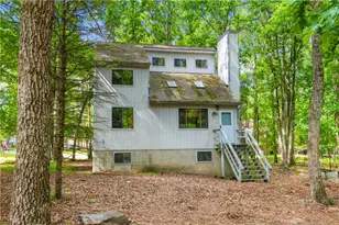 1422 Melrose Terrace, Stroud Twp, PA 18301 - Photo 4