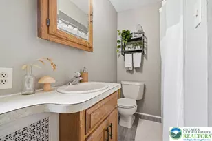 26 N Sixth St, Emmaus Boro, PA 18049 - Photo 20
