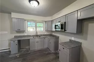 211 10th Ave, Bethlehem City, PA 18018 - Photo 2