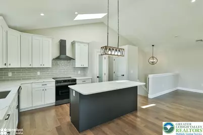 2212 Skyline Drive, Washington Township, PA 18080 - Photo 10