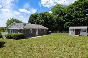 1237 Keller Rd, Bushkill Twp, PA 18091 - Photo 4