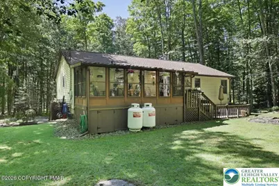 137 Outer Drive, Coolbaugh Twp, PA 18347 - Photo 8