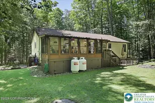 137 Outer Dr, Coolbaugh Twp, PA 18347 - Photo 8