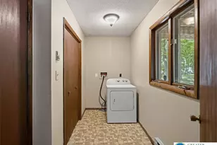 221 Somerset Dr, Stroud Twp, PA 18301 - Photo 30