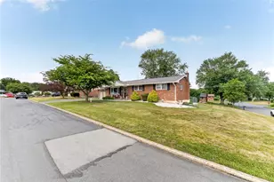 7290 Heather Rd, Macungie Boro, PA 18062 - Photo 1