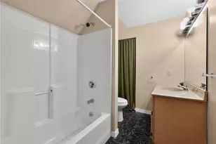 991 Congress St, Whitehall Township, PA 18052 - Photo 24