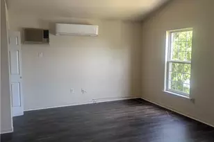 1040 13th St, Allentown City, PA 18102 - Photo 2