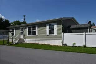 7424 Marquis Dr, Upper Macungie Township, PA 18087 - Photo 2