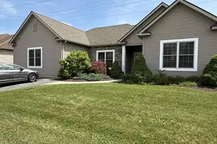 1110 Morning Star Dr, Lower Macungie Township, PA 18106 - Photo 28