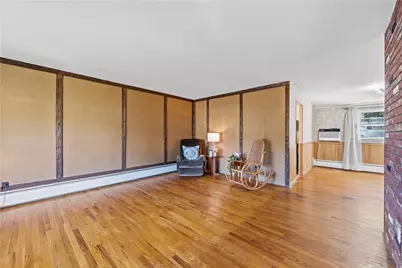 2644 W Pennsylvania Street, South Whitehall Township, PA 18104 - Photo 2
