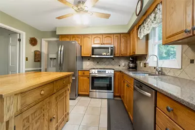2042 Hilltop Road, Lower Saucon Township, PA 18015 - Photo 8