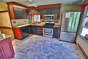 8 Cross Rds Dr, Penn Forrest, PA 18229 - Photo 8