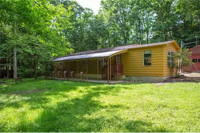 8 Cross Roads Drive, Penn Forrest, PA 18229 - Photo 2