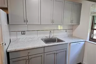 997 Village Round, Allentown City, PA 18106 - Photo 2
