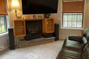 1037 Maplewood Dr, Newfoundland, PA 18445 - Photo 12