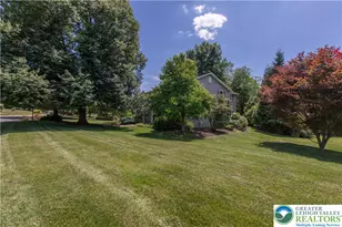 3325 Green Meadow Dr, Bethlehem City, PA 18017 - Photo 4