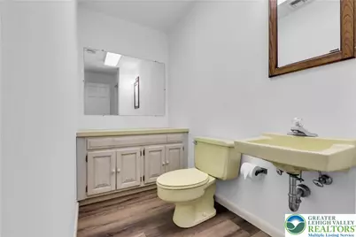 3325 Green Meadow Drive, Bethlehem City, PA 18017 - Photo 32