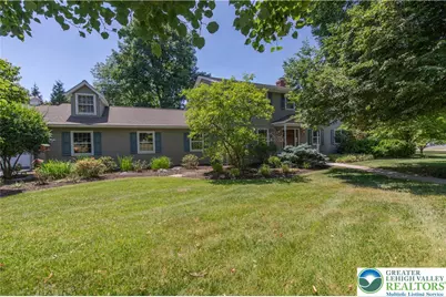 3325 Green Meadow Drive, Bethlehem City, PA 18017 - Photo 2