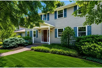 3325 Green Meadow Drive, Bethlehem City, PA 18017 - Photo 2