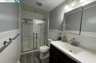 3360 S 2nd St, Whitehall Township, PA 18052 - Photo 18