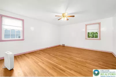 243 Flagstone, Bethlehem City, PA 18017 - Photo 16