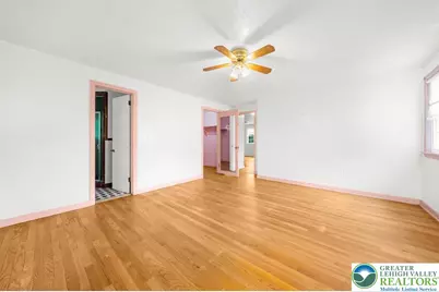 243 Flagstone, Bethlehem City, PA 18017 - Photo 18