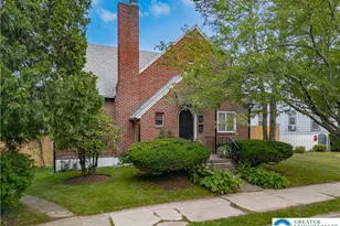 726 Seneca St, Bethlehem City, PA 18015 - Photo 2