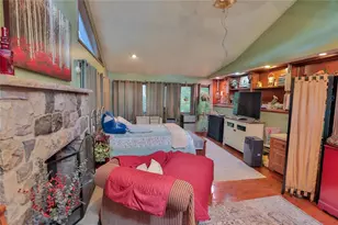 2114 Lansdale Dr, Stroud Twp, PA 18301 - Photo 12