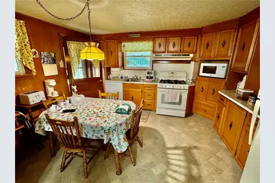 137 N 3rd Street, Lehighton, PA 18235 - Photo 6