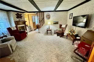 137 N 3rd St, Lehighton Boro, PA 18235 - Photo 2