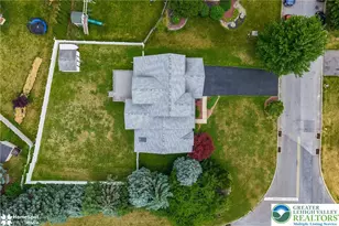 4022 Redwood Dr, Bethlehem Township, PA 18020 - Photo 2