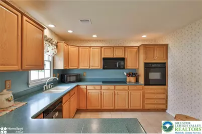 4022 Redwood Drive, Bethlehem Township, PA 18020 - Photo 12