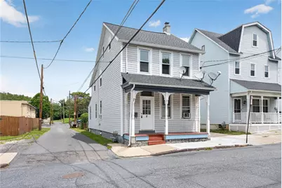 21 E Ettwein Street, Bethlehem City, PA 18018 - Photo 2