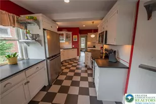 174 Elm St, Emmaus Boro, PA 18049 - Photo 10