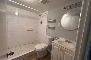 1906 Livingston, Bethlehem City, PA 18017 - Photo 2