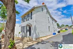 820 New St, Bethlehem City, PA 18018 - Photo 2