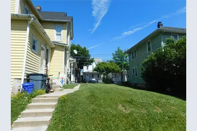 310 S Main Street, Nazareth Boro, PA 18064 - Photo 6