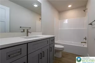 1411 Greenview Dr, Bethlehem City, PA 18018 - Photo 20