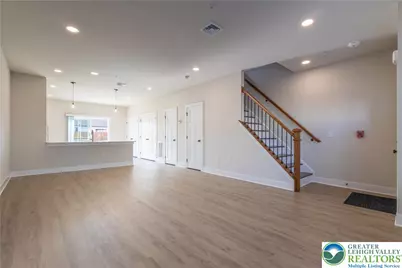 1411 Greenview Drive #19, Bethlehem City, PA 18018 - Photo 4