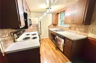 7 W Pittston St, Allentown City, PA 18103 - Photo 6